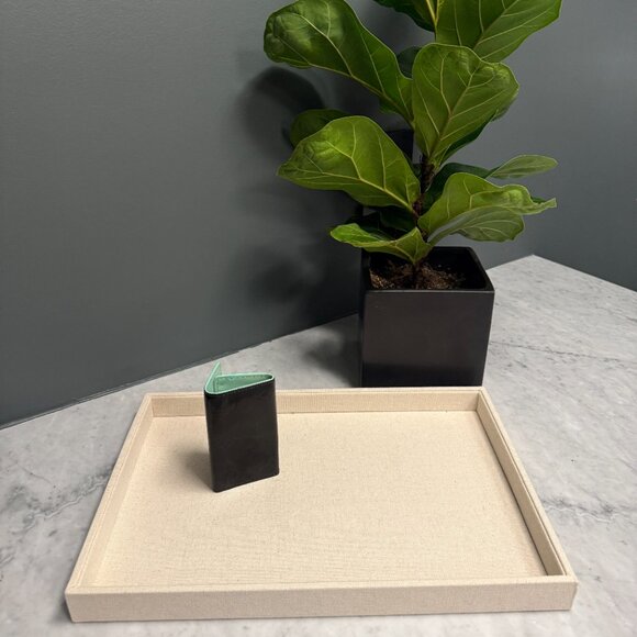 Louis Vuitton Monogram Vernis 4 Key Holder - Picture 2 of 12